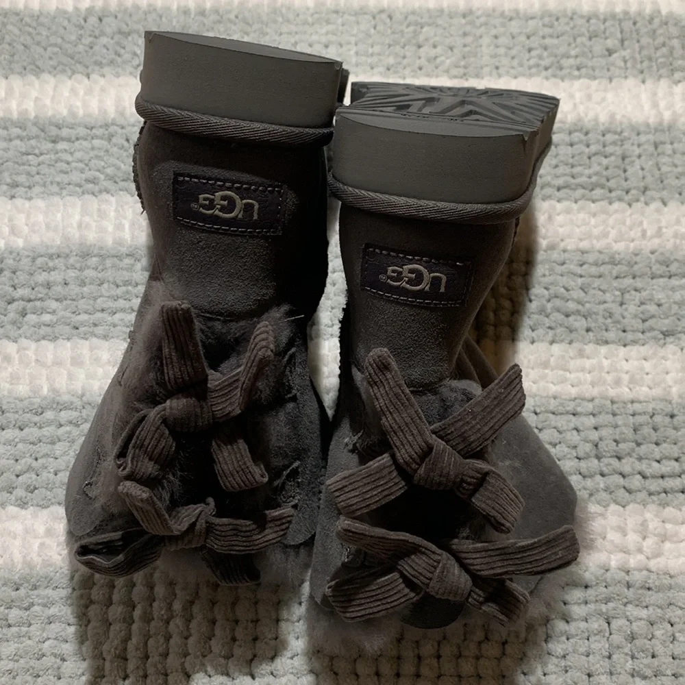 UGG BAILEY TWINFACE CORDUROY BOW BOOT